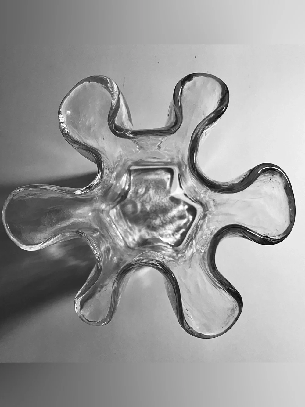 1970’s MUURLA HANDKERCHIEF Glass Vase / 6 INCHES TALL / Scandinavian Art Glass